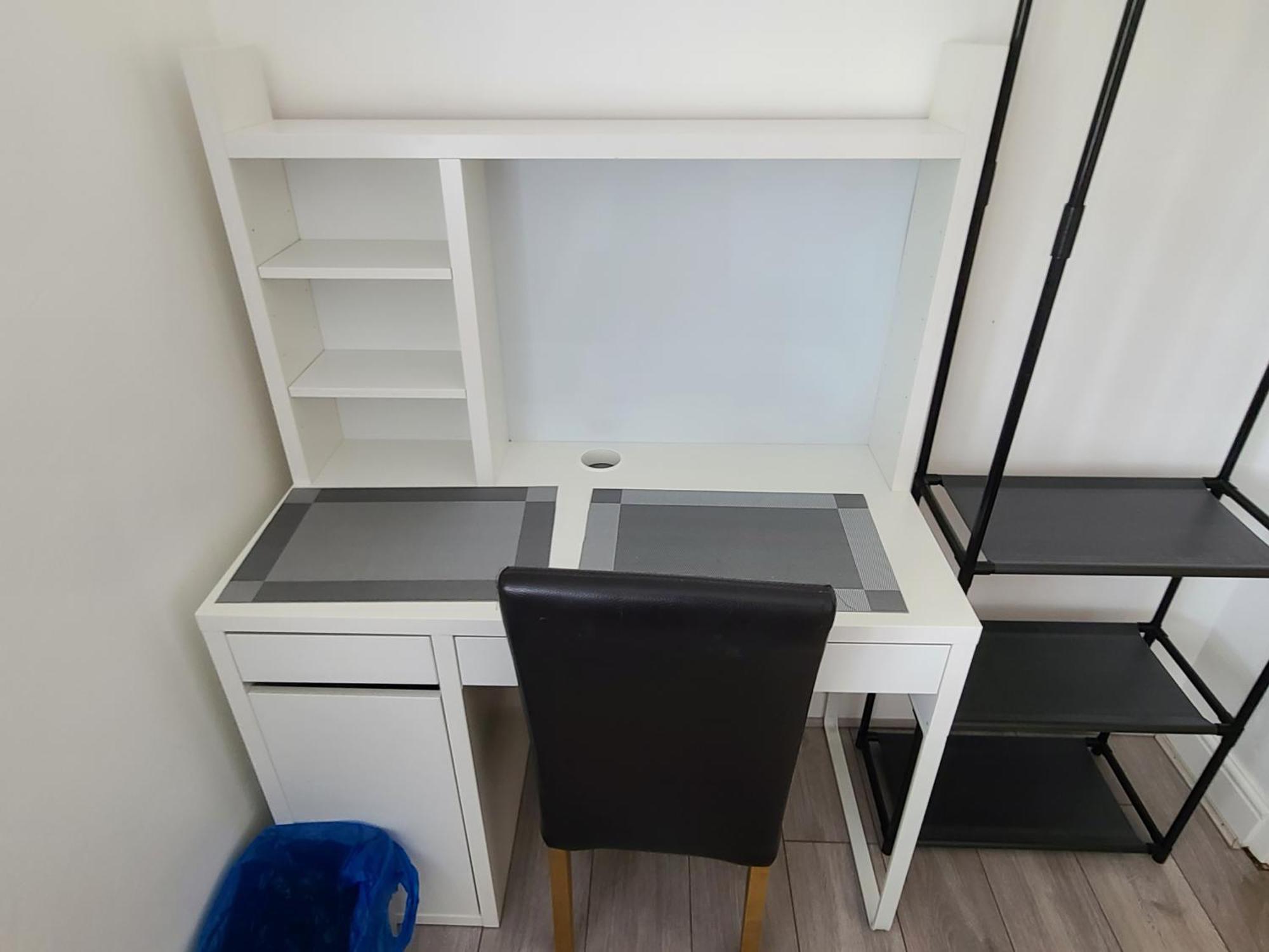Gatwick Rooms-Travel Service-Airport Parking Ifield 외부 사진