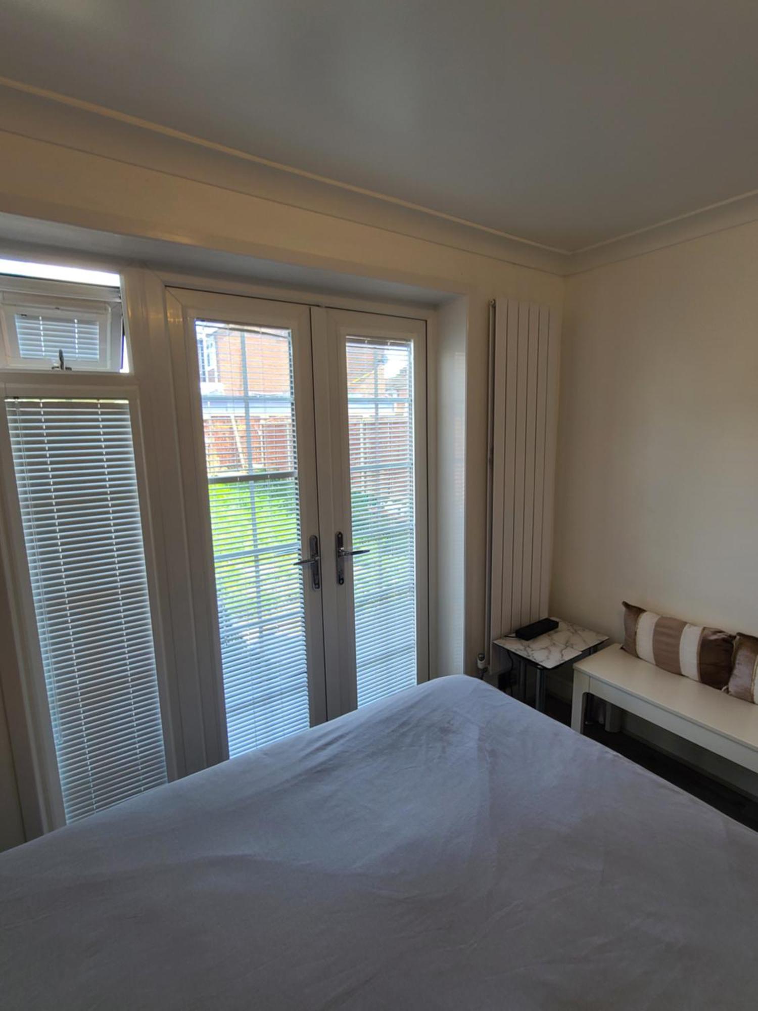 Gatwick Rooms-Travel Service-Airport Parking Ifield 외부 사진