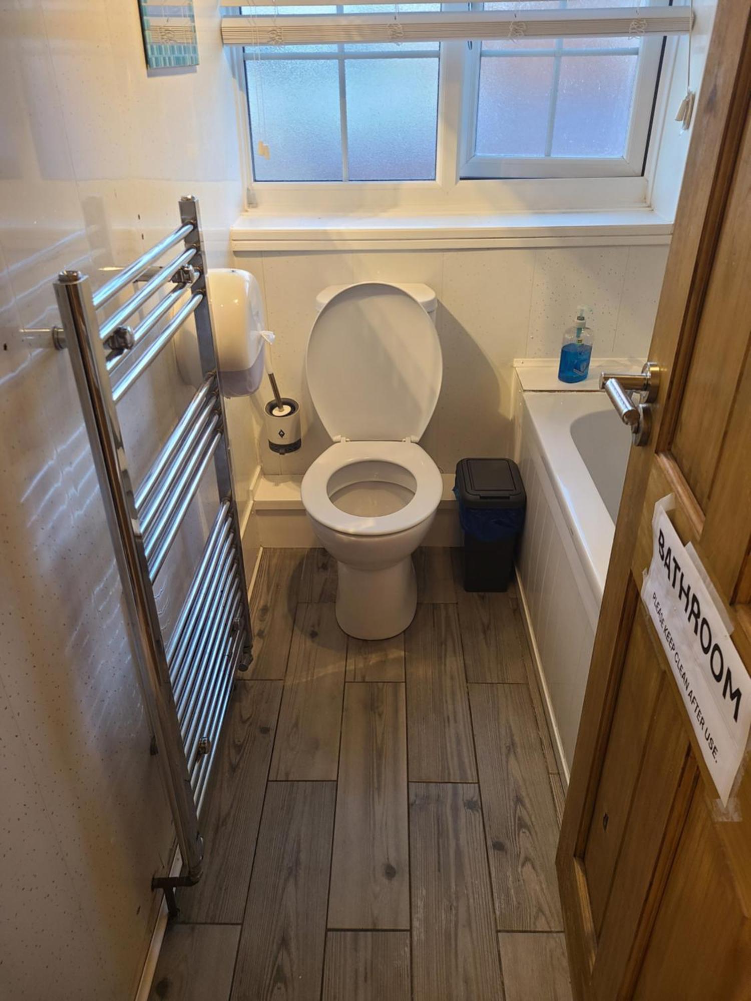 Gatwick Rooms-Travel Service-Airport Parking Ifield 외부 사진